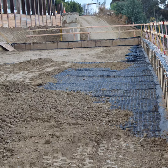 Einachsiges Kunststoff-Geogitter aus HDPE/zweiachsiges PP-Geogitter/Zwei